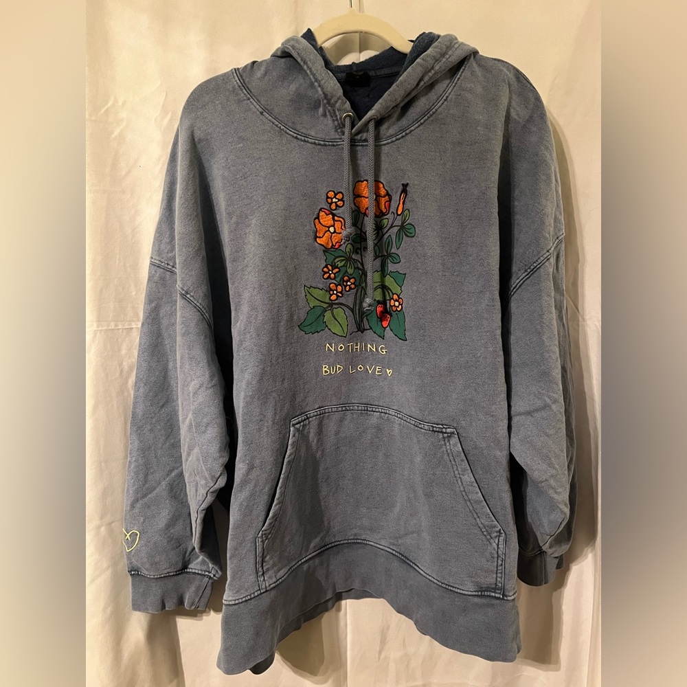 UO oversized hoodie ‘Nothing Bud Love’ GUC